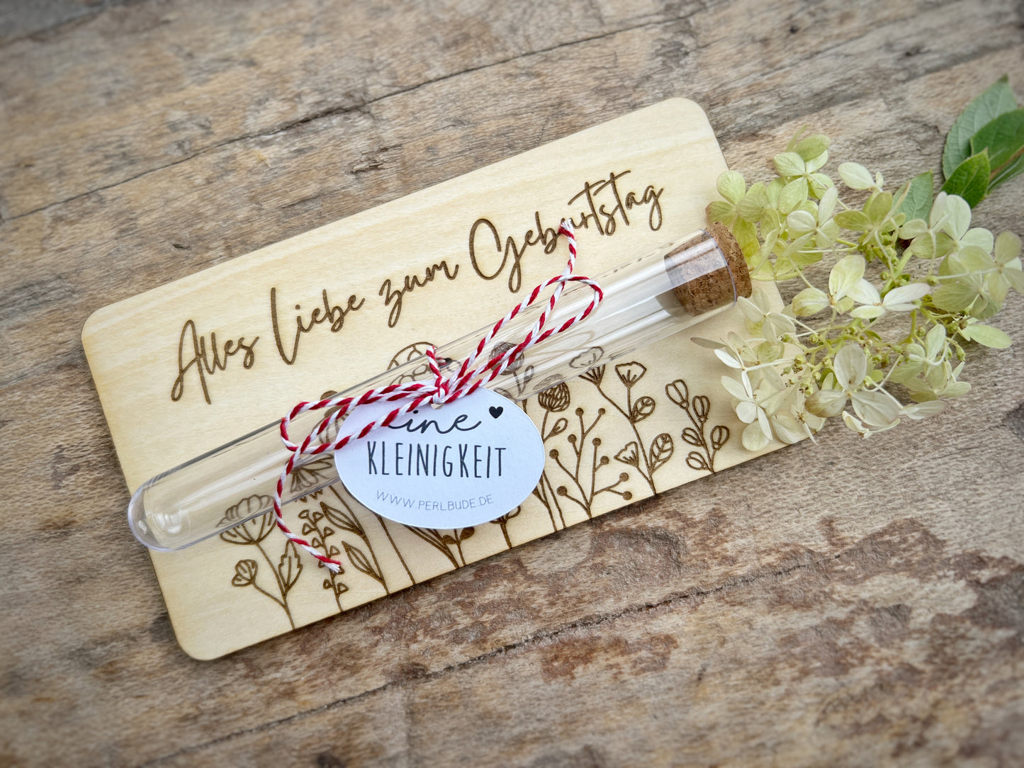 Geschenkkarte aus Holz mit Wunscherfüller - personalisierbar